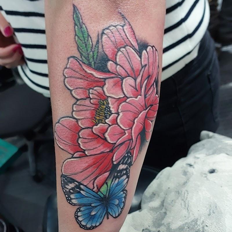 Tattoos. Mr Lucky's - Photo 2